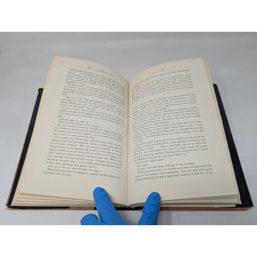 Cujo by Stephen King 1st Edition 1981 Viking Press Hardcover w/ Dust Jacket 80s‎